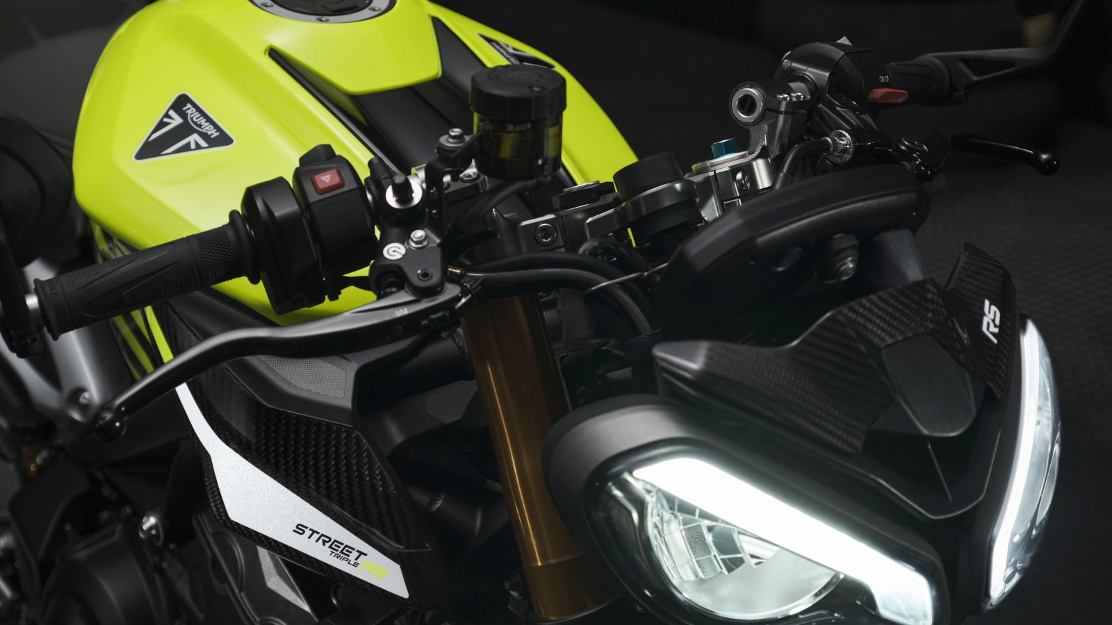 Street Triple_Moto2_MY23